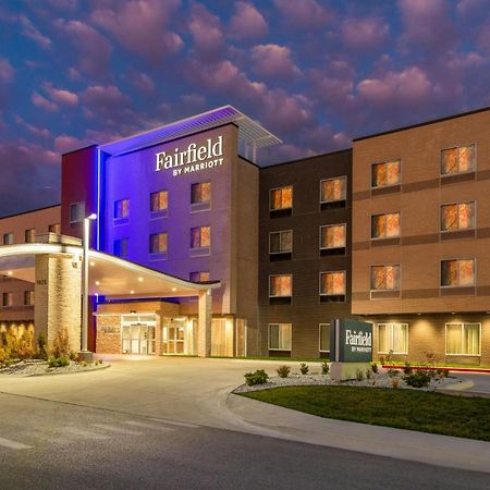 Fairfield By Marriott Inn & Suites Kansas City At The Legends Экстерьер фото
