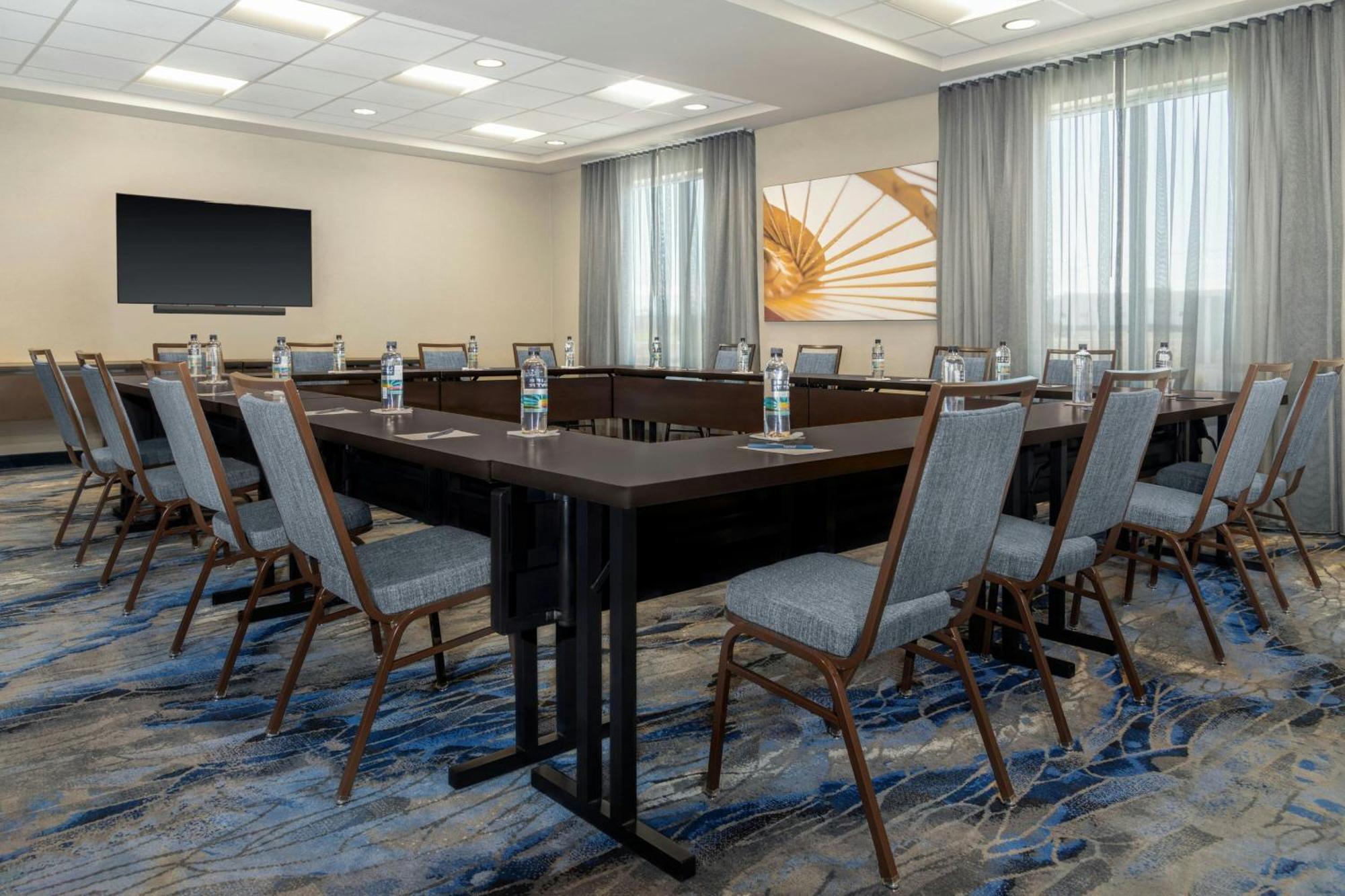 Fairfield By Marriott Inn & Suites Kansas City At The Legends Экстерьер фото